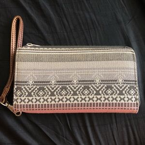 Aeropostale Wristlet